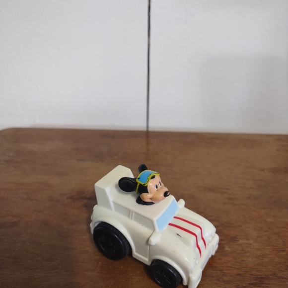 Disney 2007 Mickey Mouse Pull Back & Go white Mattel Small Toy Car - Picture 2 of 10